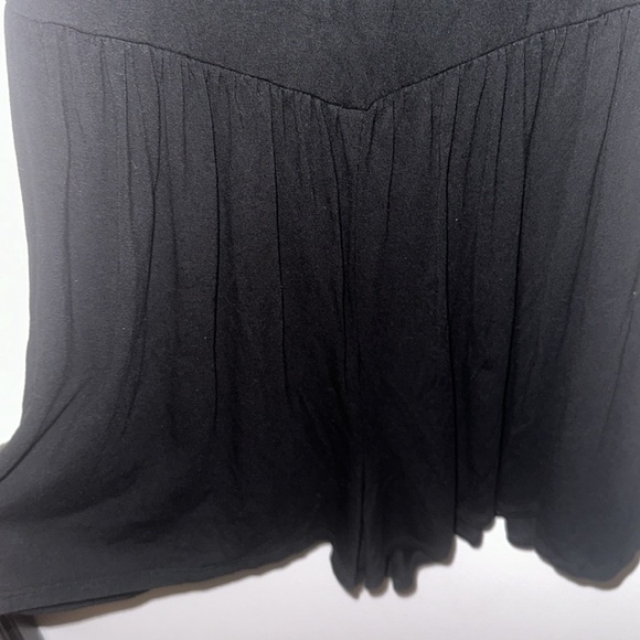 Wild Fable Black Short Sleeve Knit Romper in Size Medium - Picture 4 of 5